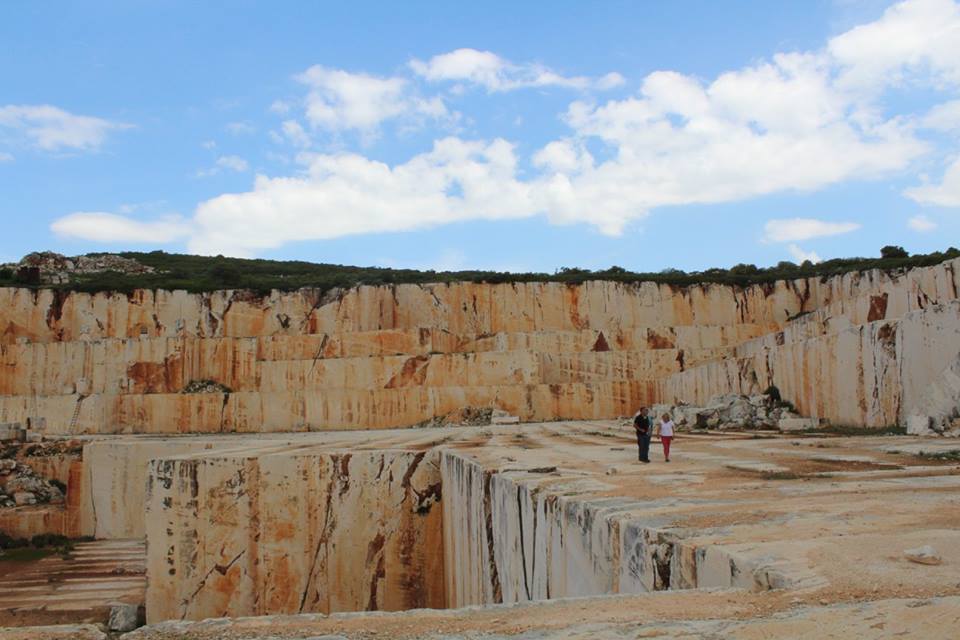Excursión a las canteras contemporáneas del cerro de las Chozas.